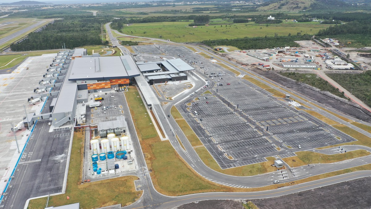 AEROPORTO DE FLORIANÓPOLIS - EXPANSÃO -  1710 TR - FLORIANÓPOLIS/SC